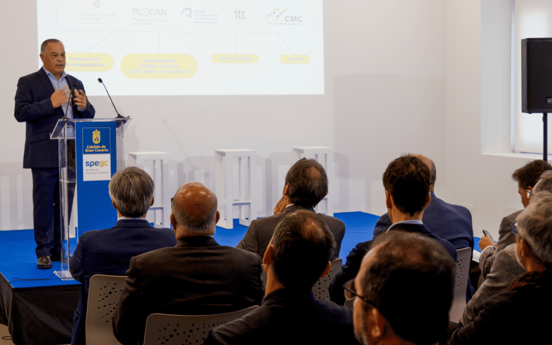 El Presidente del Cabildo de Gran Canaria, Antonio Morales, y Javier Collado, Director General de la Fundación Incyde, inauguraron el pasado miércoles 25 de enero, la IAT Marino-Marítima
